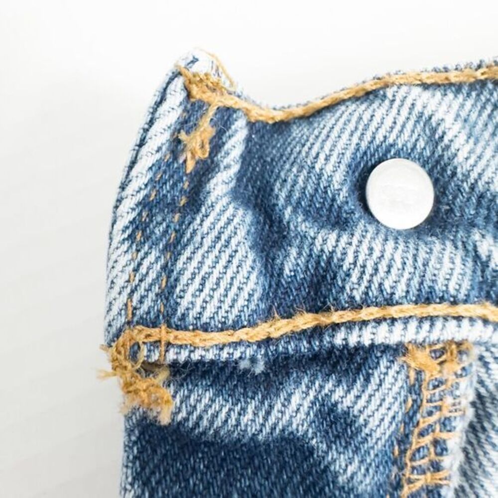 Vintage Levis 550 Relaxed Fit Blue Jeans‎ 1998 Size 36x32 (Actual 33x31.5) 90s - Picture 15 of 16